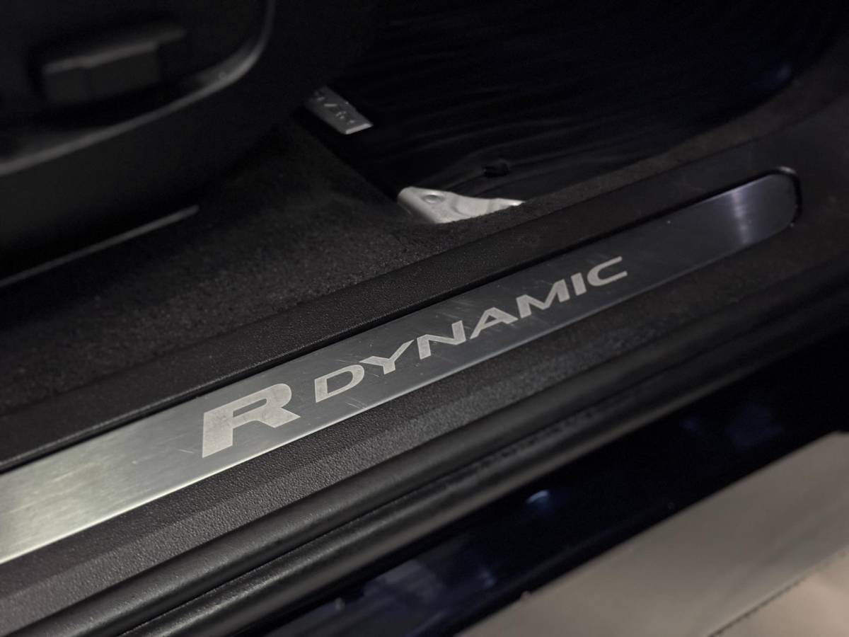 Land Rover Range Rover Evoque Land Rover RANGE ROVER EVOQUE 2.0 D150 AWD R-Dynamic SE | LEDER | CAMERA