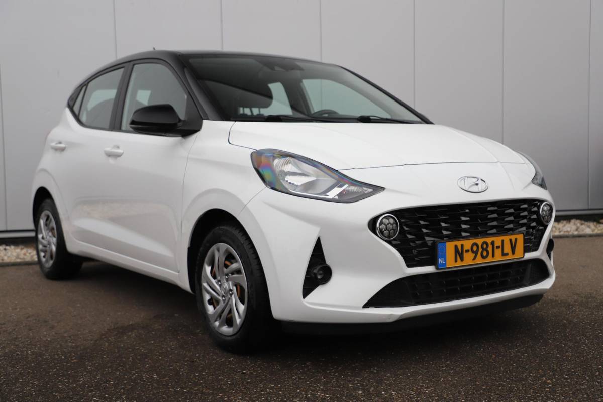 Hyundai i10 Hyundai i10 1.0 Comfort 5-zits Automaat Carplay Android Navigatie Airco Cruise Control LED