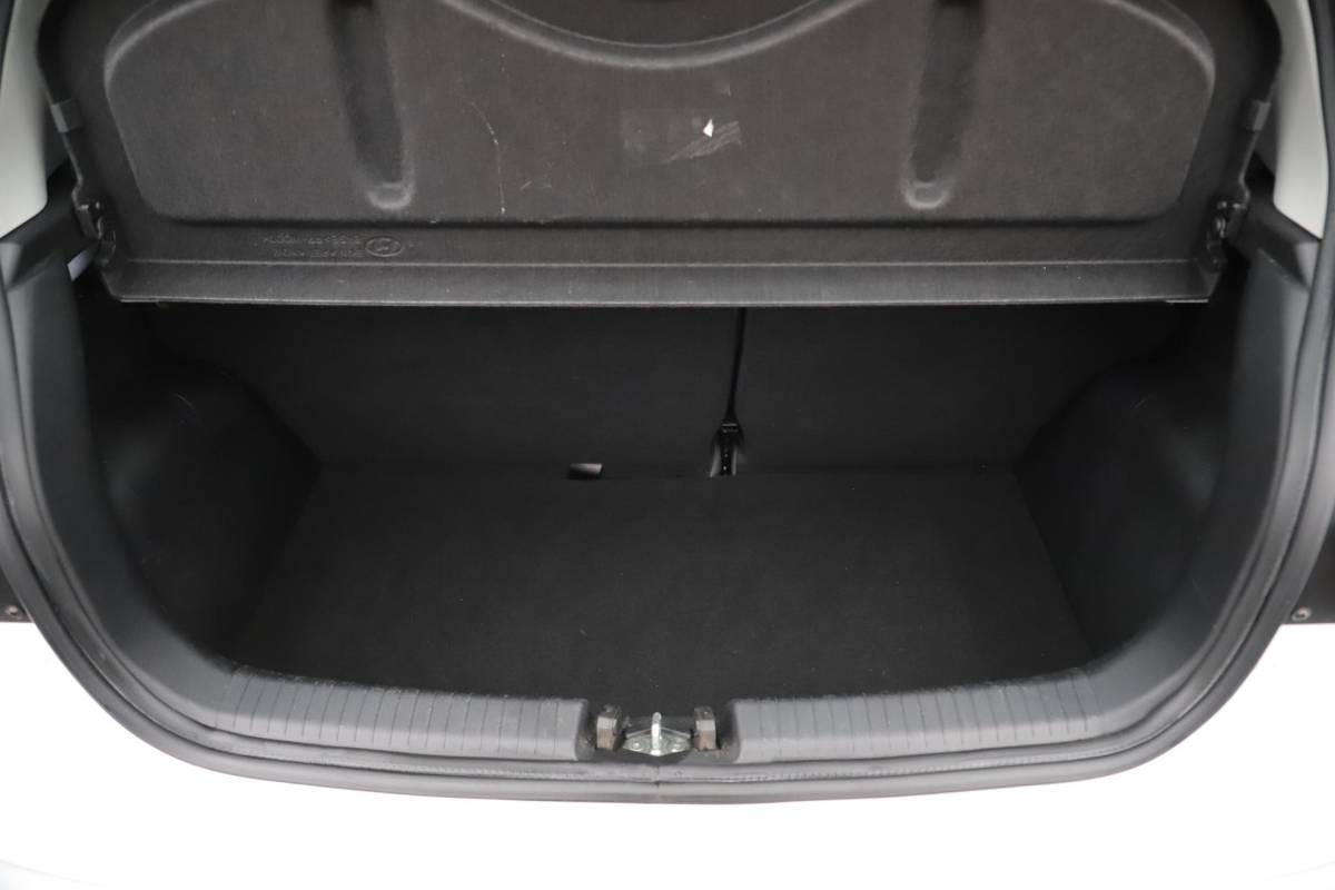 Hyundai i10 Hyundai i10 1.0 Comfort 5-zits Automaat Carplay Android Navigatie Airco Cruise Control LED