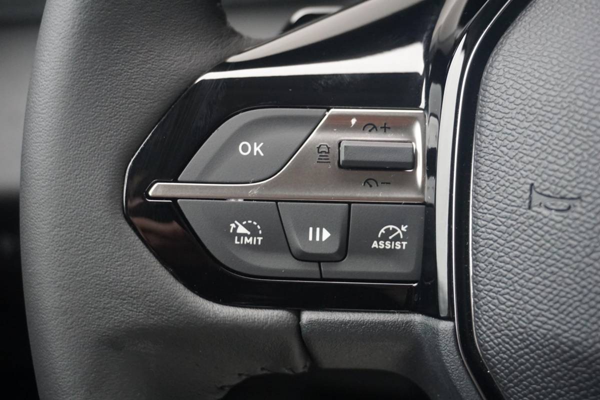 Peugeot 308 Peugeot 308 SW 1.2 Hybrid 136 e-DCS6 Allure