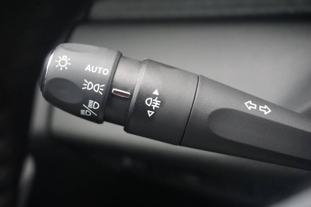 Peugeot 308 Peugeot 308 SW 1.2 Hybrid 136 e-DCS6 Allure