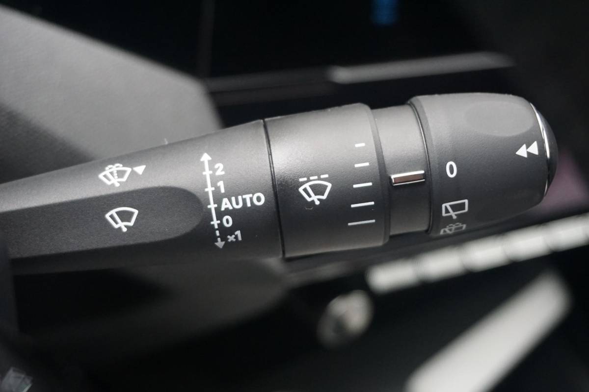 Peugeot 308 Peugeot 308 SW 1.2 Hybrid 136 e-DCS6 Allure