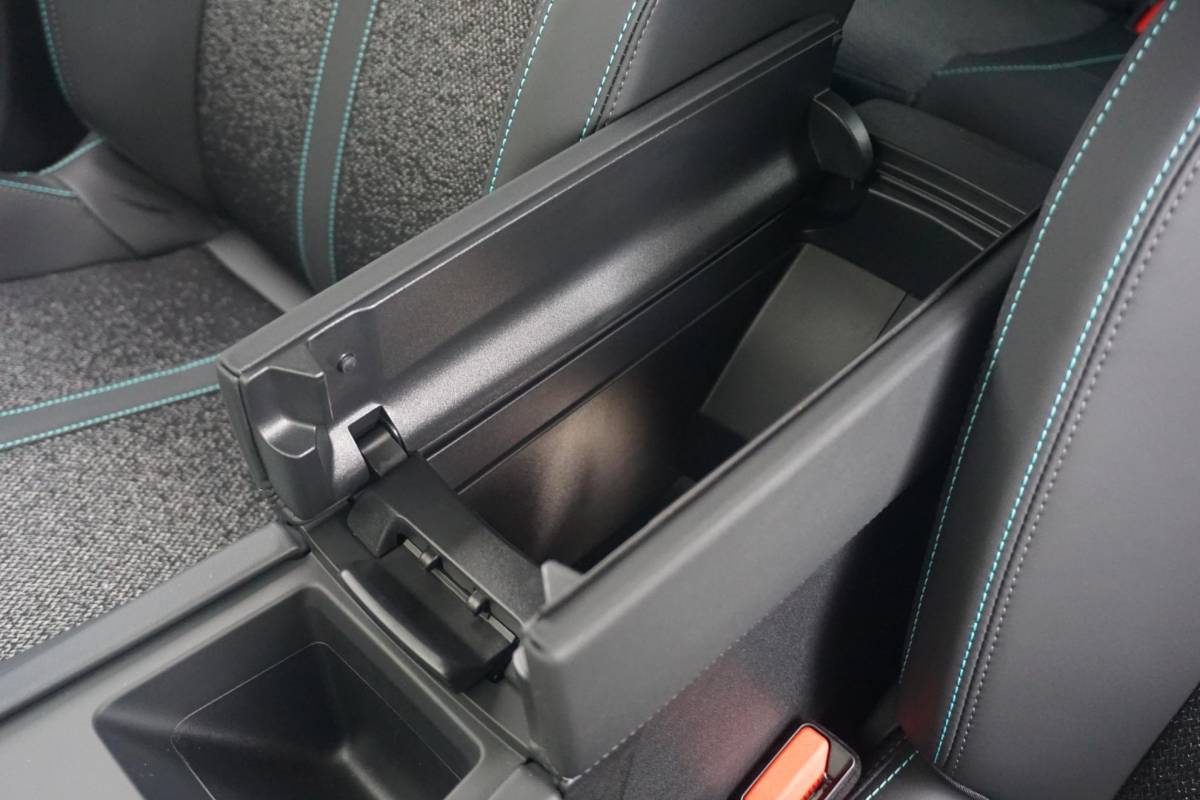 Peugeot 308 Peugeot 308 SW 1.2 Hybrid 136 e-DCS6 Allure