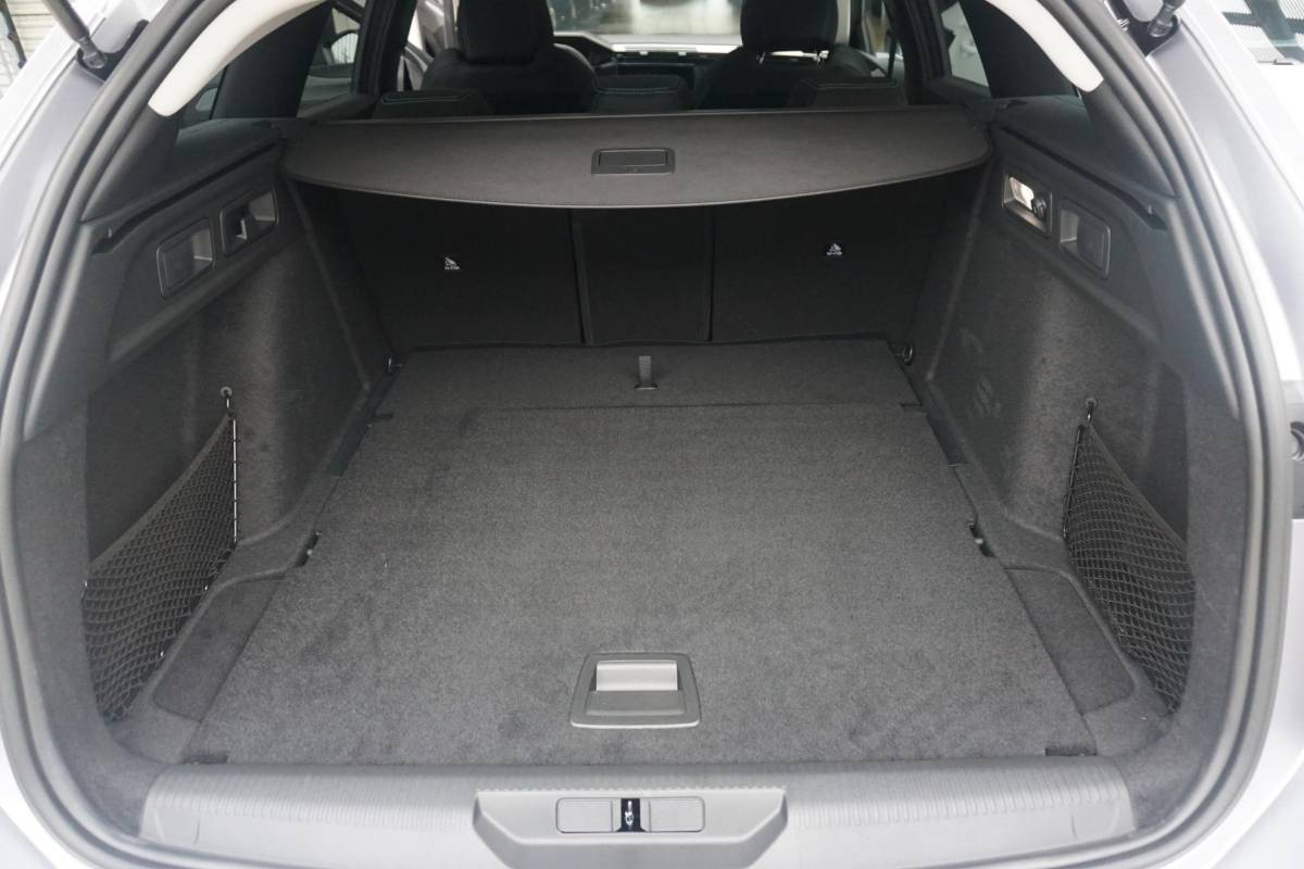 Peugeot 308 Peugeot 308 SW 1.2 Hybrid 136 e-DCS6 Allure