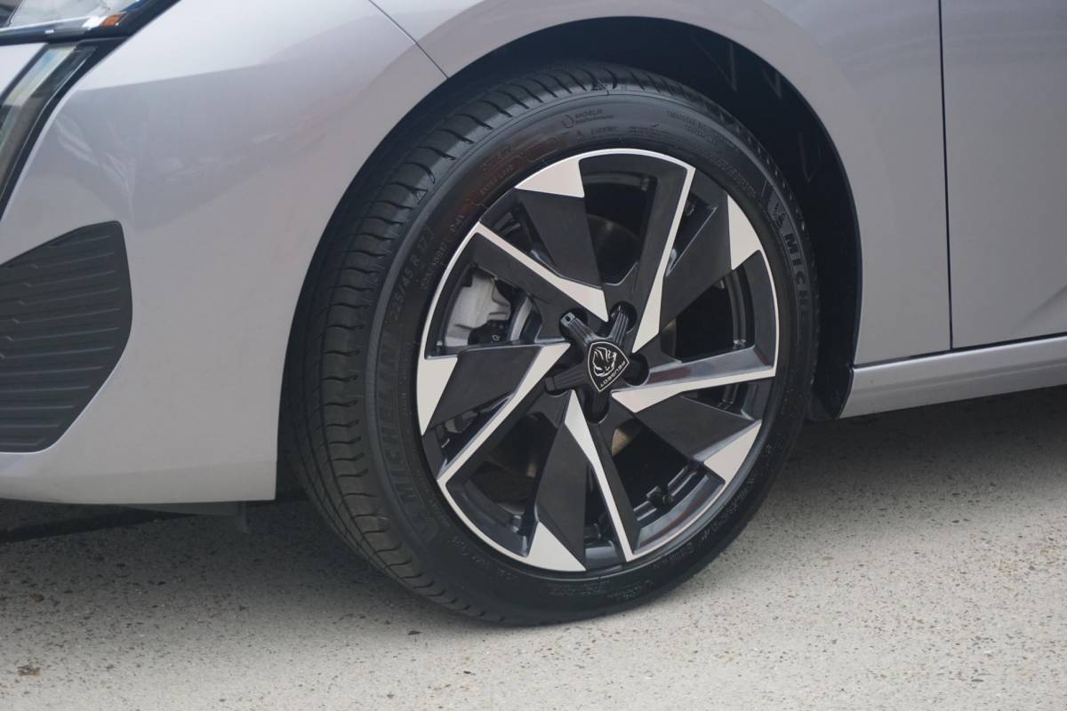 Peugeot 308 Peugeot 308 SW 1.2 Hybrid 136 e-DCS6 Allure