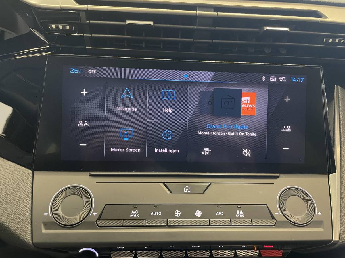 Peugeot 308 Peugeot 308 SW 1.6 PHEV 180pk Active Pack Business Navigatie Carplay PDC VA + Camera 17″ LM Velgen Adaptive Cruise Control Full LED Virtual Cockpit