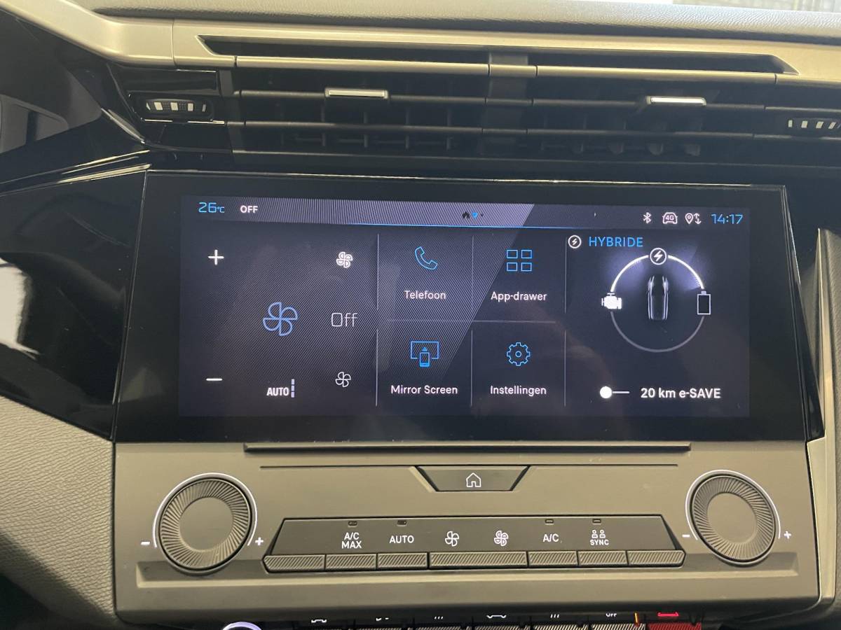 Peugeot 308 Peugeot 308 SW 1.6 PHEV 180pk Active Pack Business Navigatie Carplay PDC VA + Camera 17″ LM Velgen Adaptive Cruise Control Full LED Virtual Cockpit