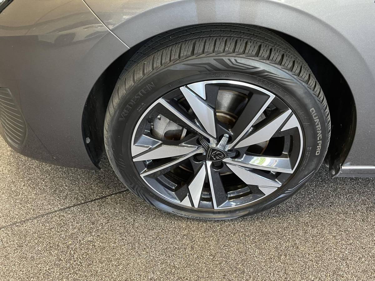 Peugeot 308 Peugeot 308 SW 1.6 PHEV 180pk Active Pack Business Navigatie Carplay PDC VA + Camera 17″ LM Velgen Adaptive Cruise Control Full LED Virtual Cockpit