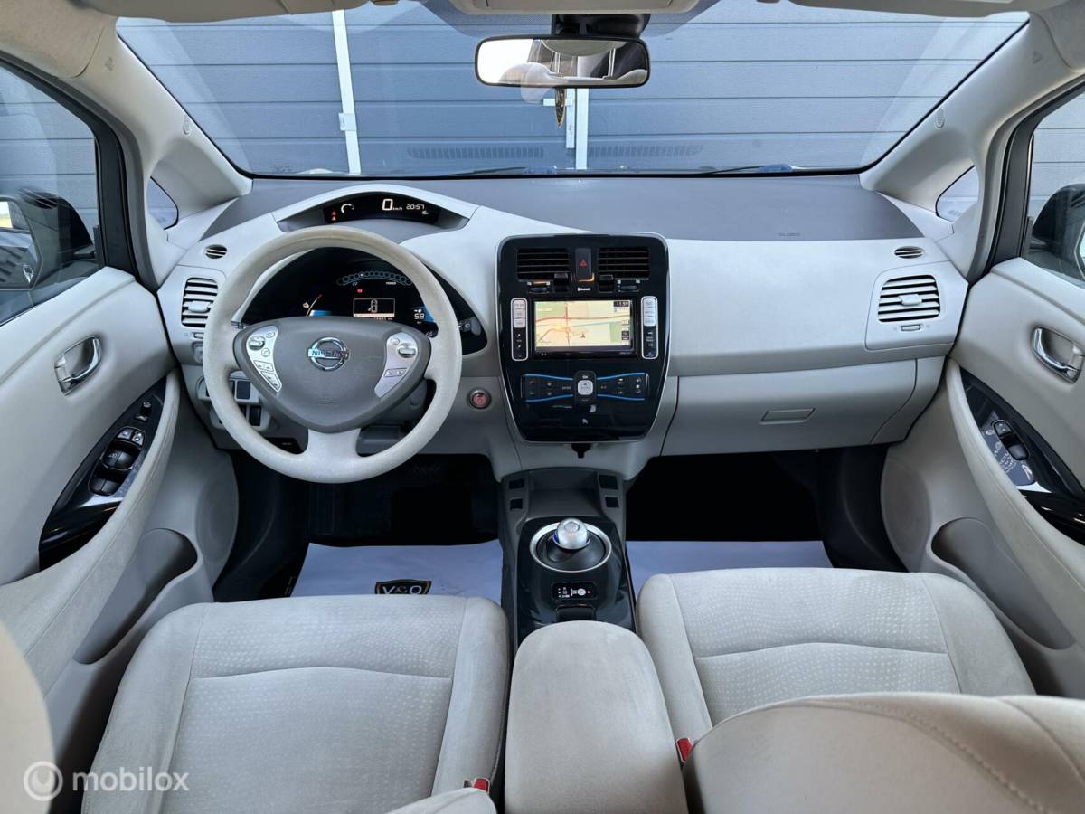Nissan Leaf Nissan LEAF Base 24 kWh