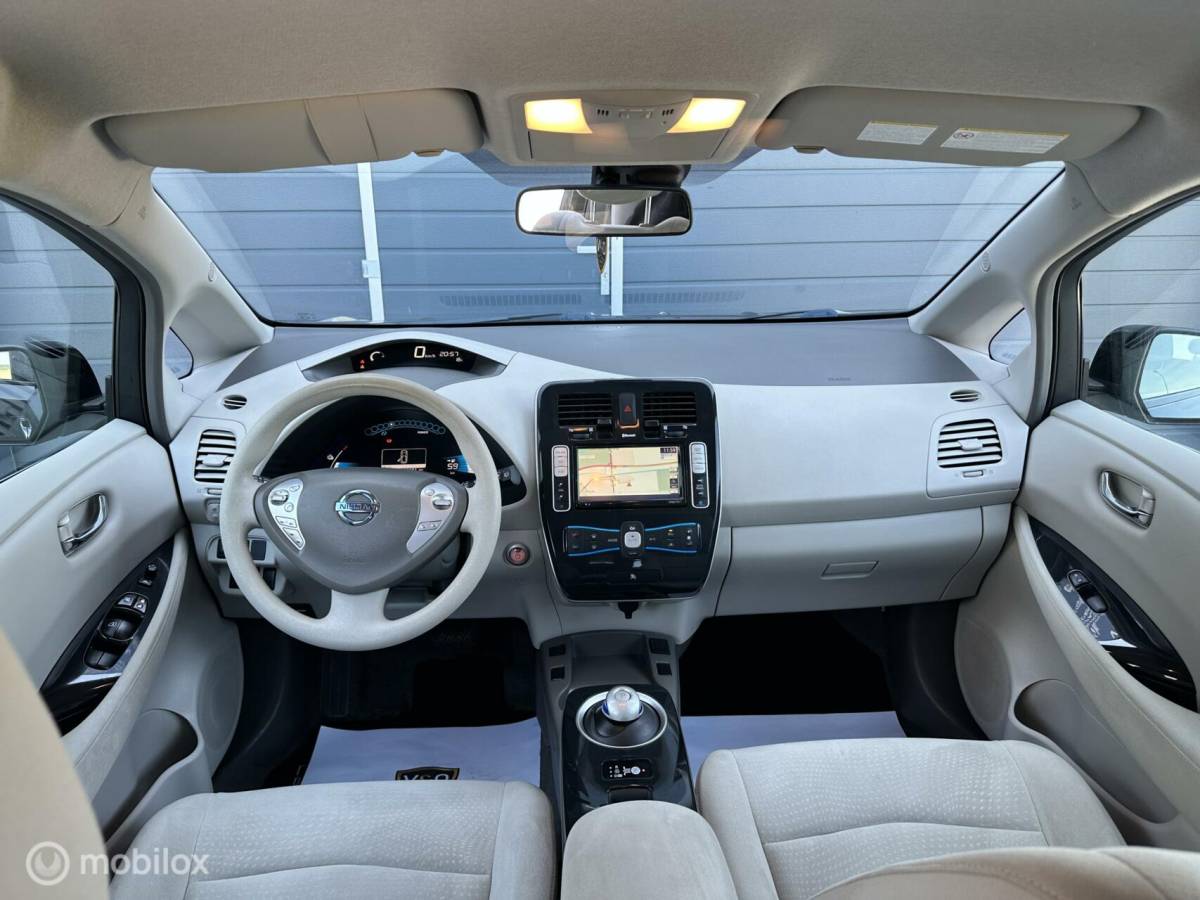 Nissan Leaf Nissan LEAF Base 24 kWh