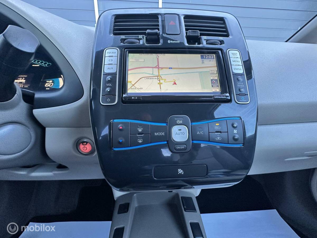 Nissan Leaf Nissan LEAF Base 24 kWh