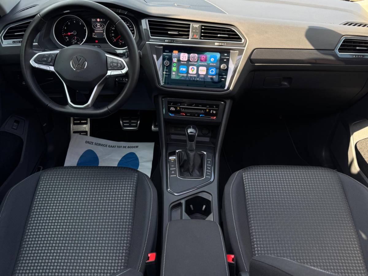 Volkswagen Tiguan Volkswagen Tiguan 1.5 TSI Life Business / Pano / IQ Light / Trekhaak