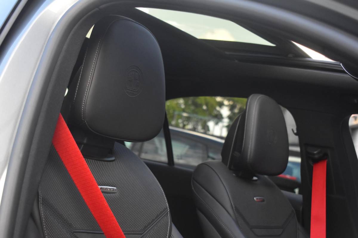 Mercedes-Benz C-Klasse Mercedes-Benz C-klasse AMG C43 4MATIC Pano Performance HUD Lane 360Camera C43