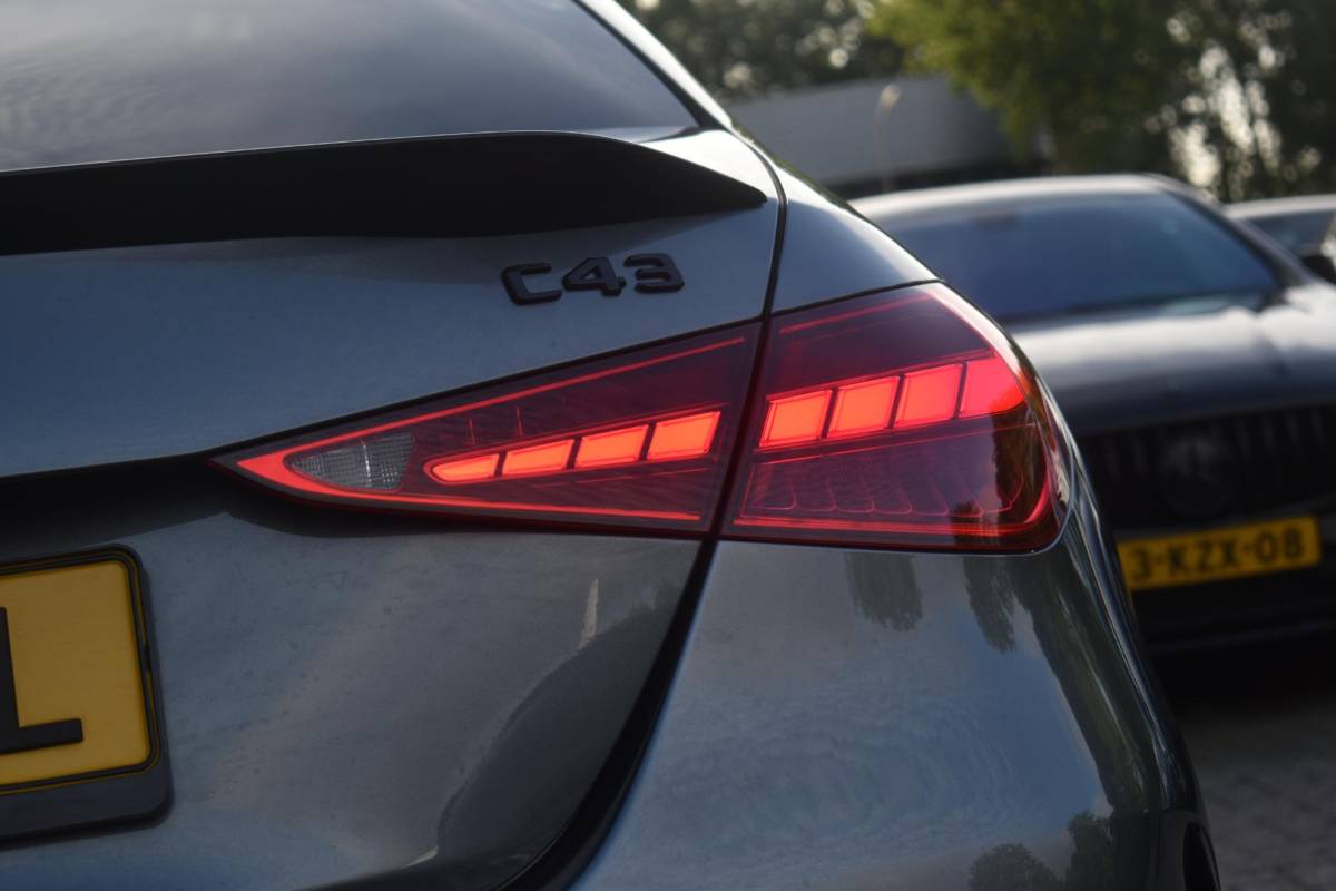 Mercedes-Benz C-Klasse Mercedes-Benz C-klasse AMG C43 4MATIC Pano Performance HUD Lane 360Camera C43