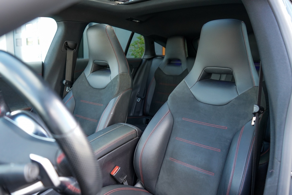 Mercedes-Benz CLA Mercedes-benz CLA-klasse Shooting Brake 200 Bns Sol. AMG | Pano | Sfeer | Multibeam | Trekhaak