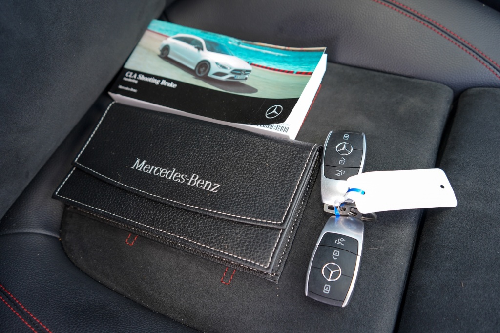 Mercedes-Benz CLA Mercedes-benz CLA-klasse Shooting Brake 200 Bns Sol. AMG | Pano | Sfeer | Multibeam | Trekhaak