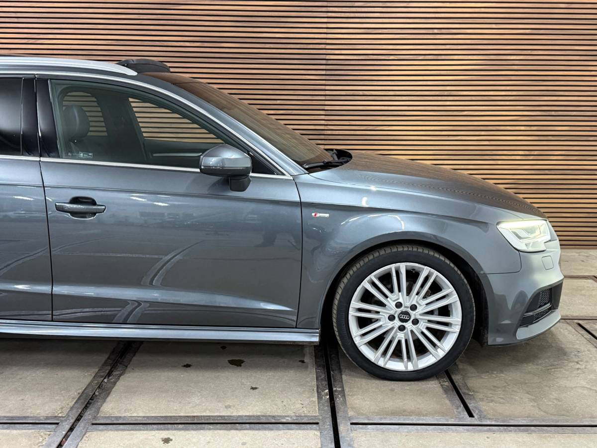 Audi A3 Audi A3 Sportback 1.5 TFSI CoD Sport S Line Edition | Pano | Sportstoelen | LED | Navigatie | Trekhaak