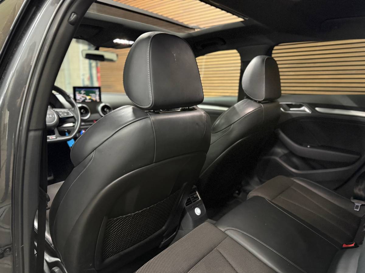 Audi A3 Audi A3 Sportback 1.5 TFSI CoD Sport S Line Edition | Pano | Sportstoelen | LED | Navigatie | Trekhaak