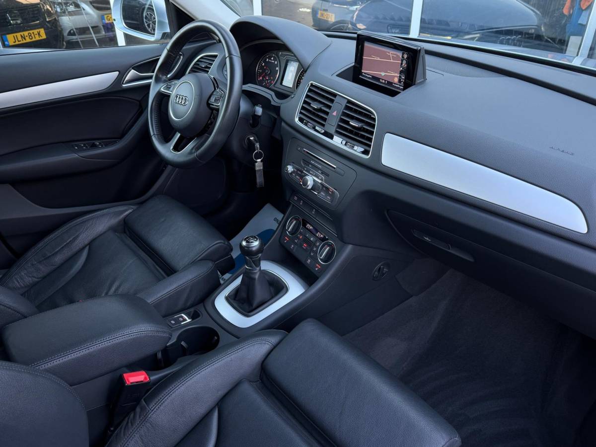 Audi Q3 Audi Q3 1.4 TFSI S-Line / Leder / 1ste eigenaar