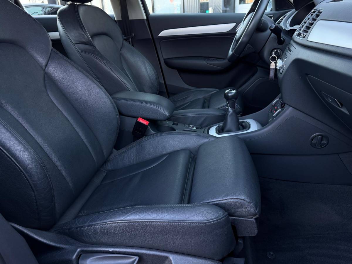 Audi Q3 Audi Q3 1.4 TFSI S-Line / Leder / 1ste eigenaar