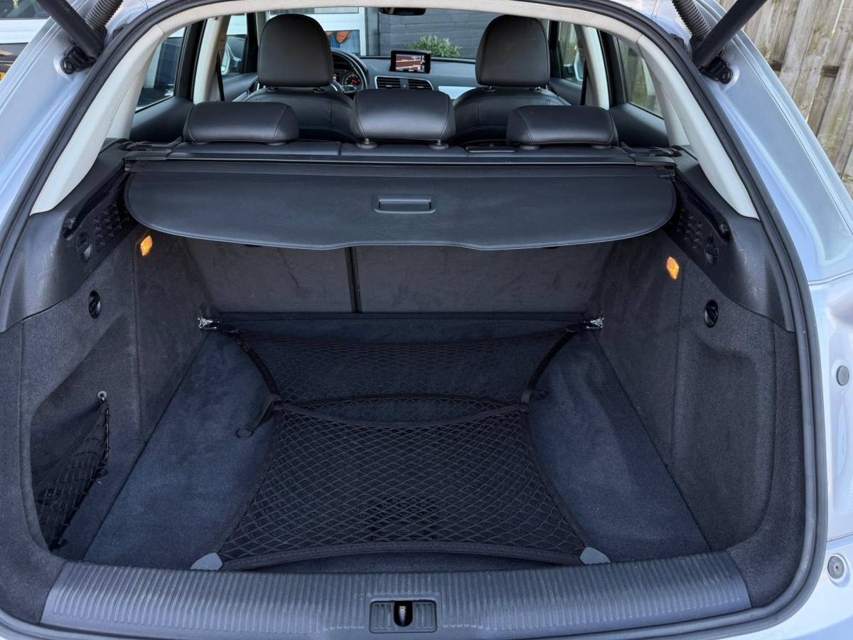 Audi Q3 Audi Q3 1.4 TFSI S-Line / Leder / 1ste eigenaar