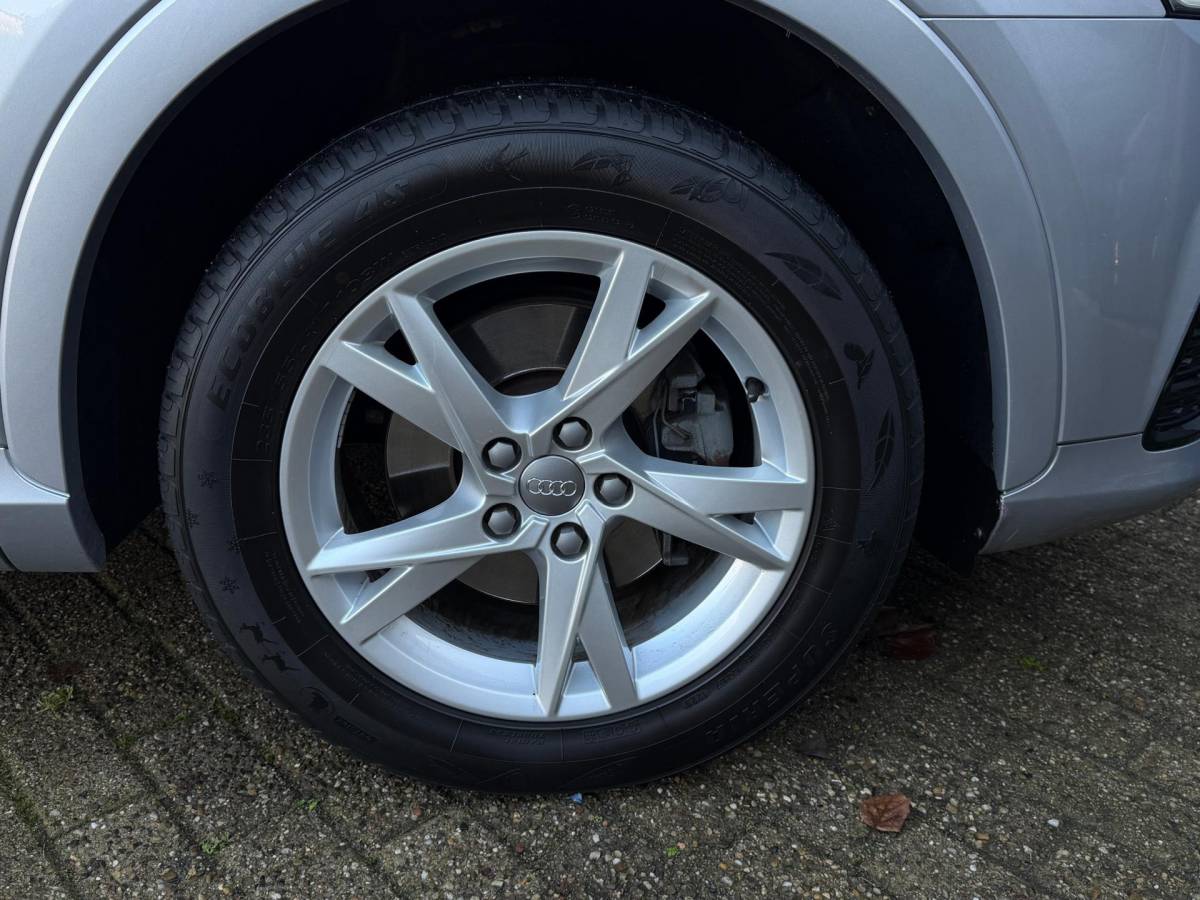 Audi Q3 Audi Q3 1.4 TFSI S-Line / Leder / 1ste eigenaar