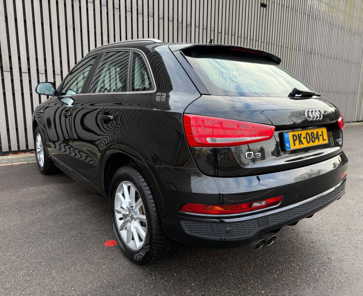 Audi Q3 Audi Q3 1.4 TFSI S-Line / 1e eigenaar