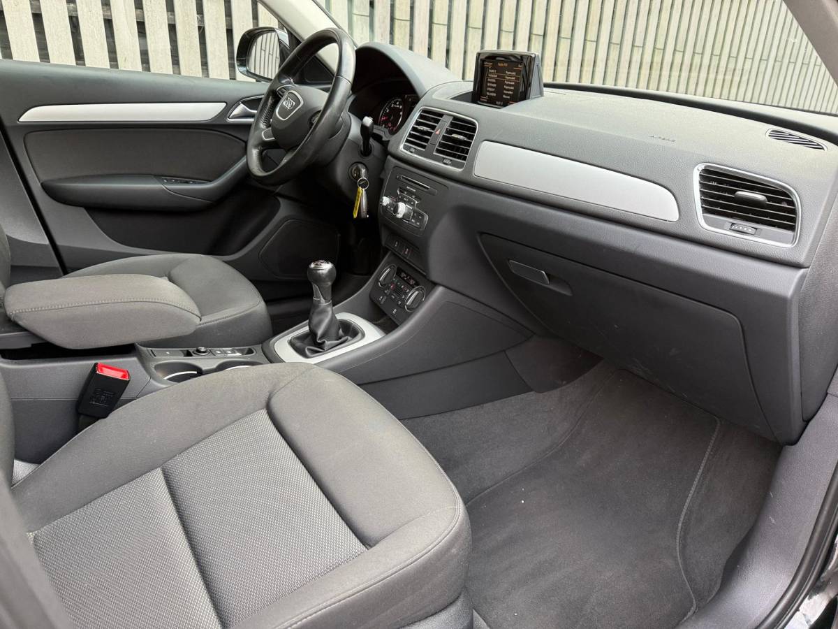 Audi Q3 Audi Q3 1.4 TFSI S-Line / 1e eigenaar