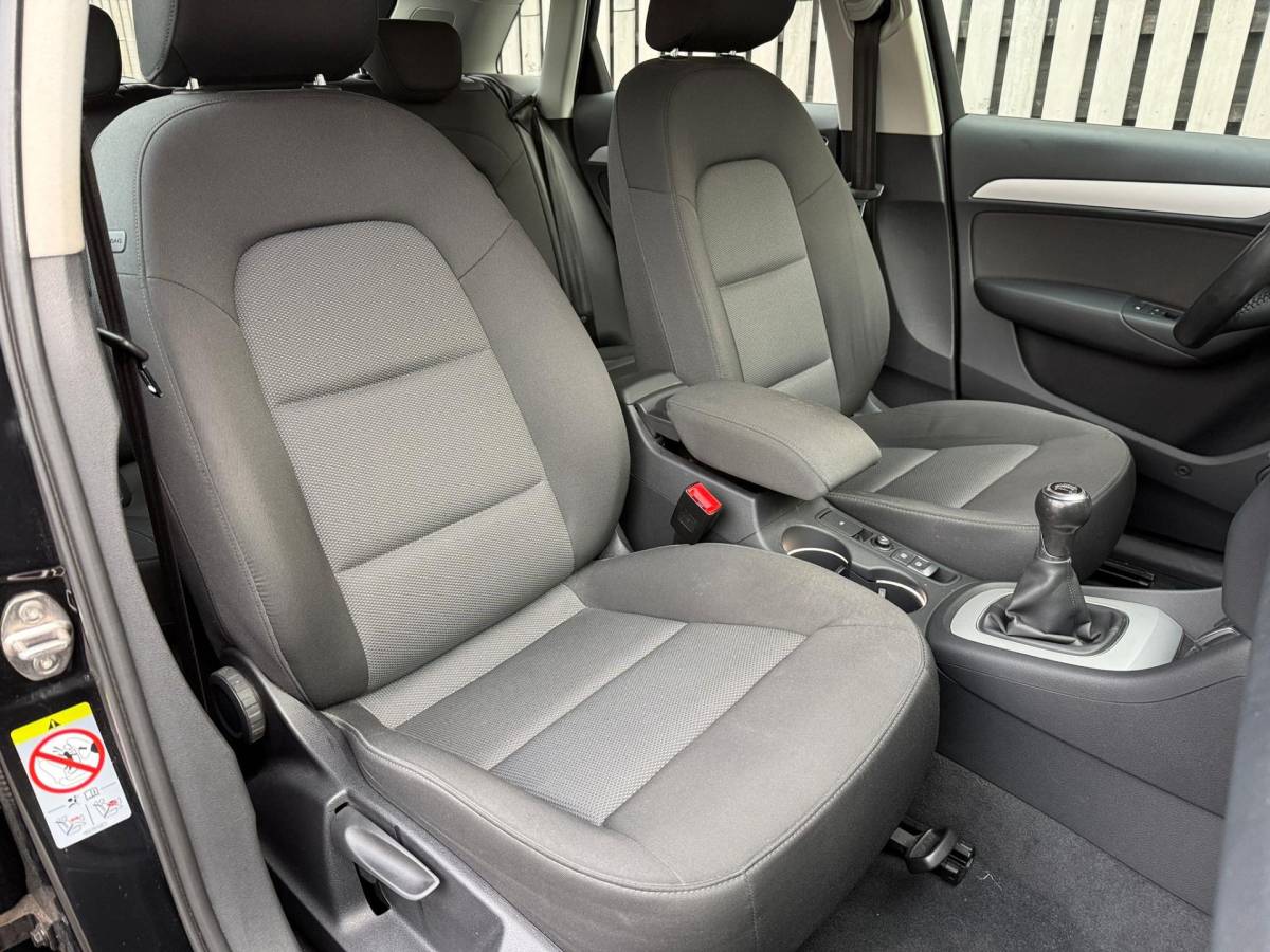 Audi Q3 Audi Q3 1.4 TFSI S-Line / 1e eigenaar