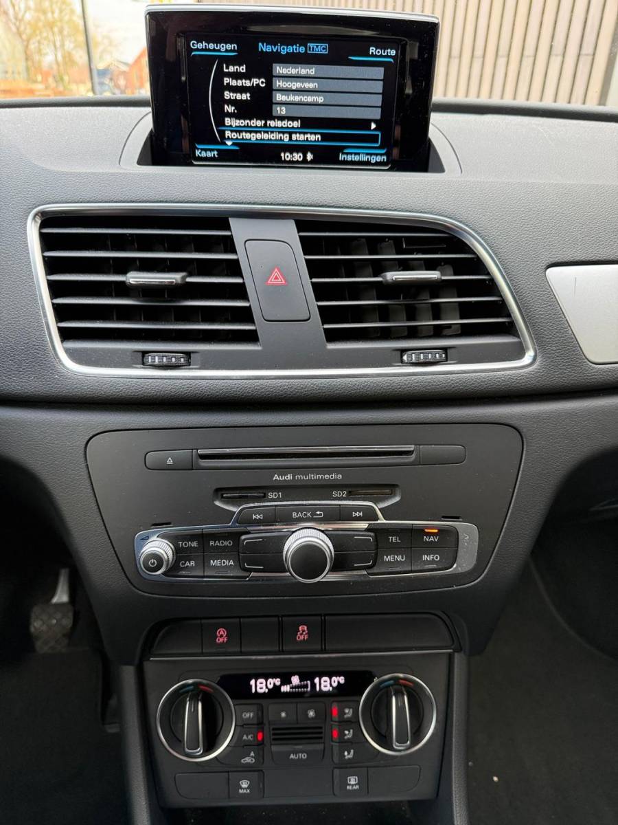 Audi Q3 Audi Q3 1.4 TFSI S-Line / 1e eigenaar