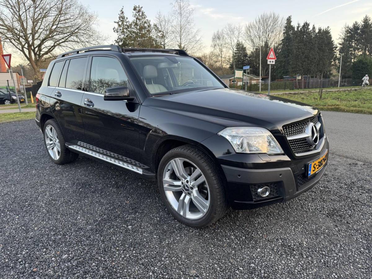 Mercedes-Benz GLK Mercedes GLK-klasse 350 First Edition 4×4 pano leer 20 inch