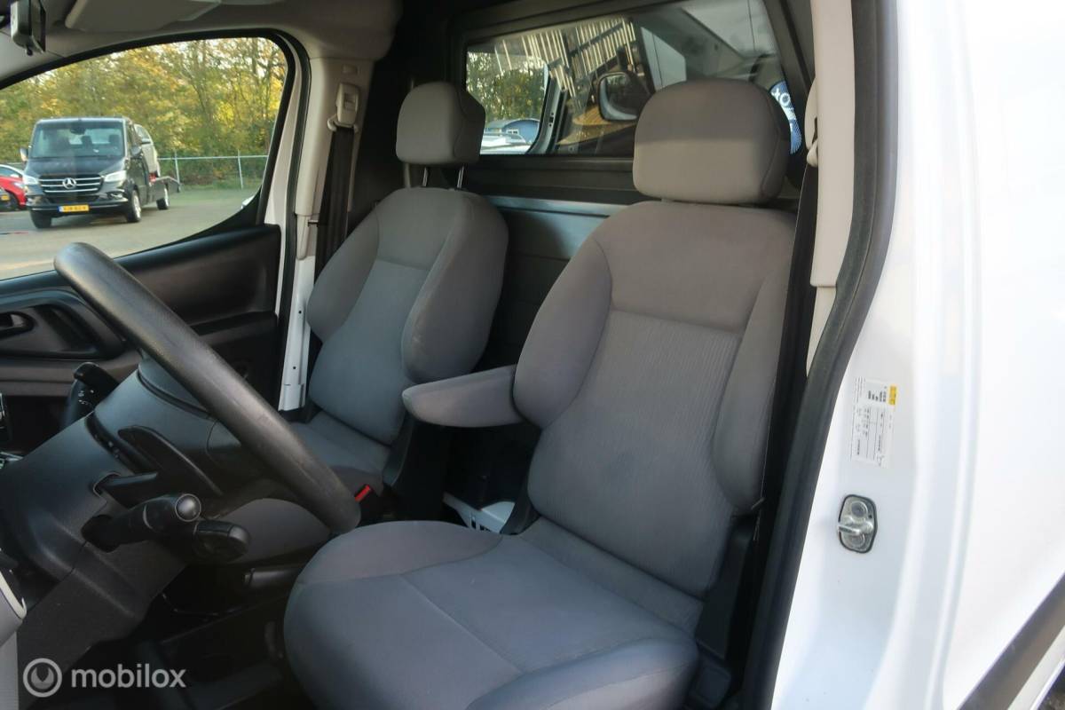 Peugeot Partner Peugeot Partner bestel1.6 BlueHDi XT S&S AUTOMAAT.TREKHAAK