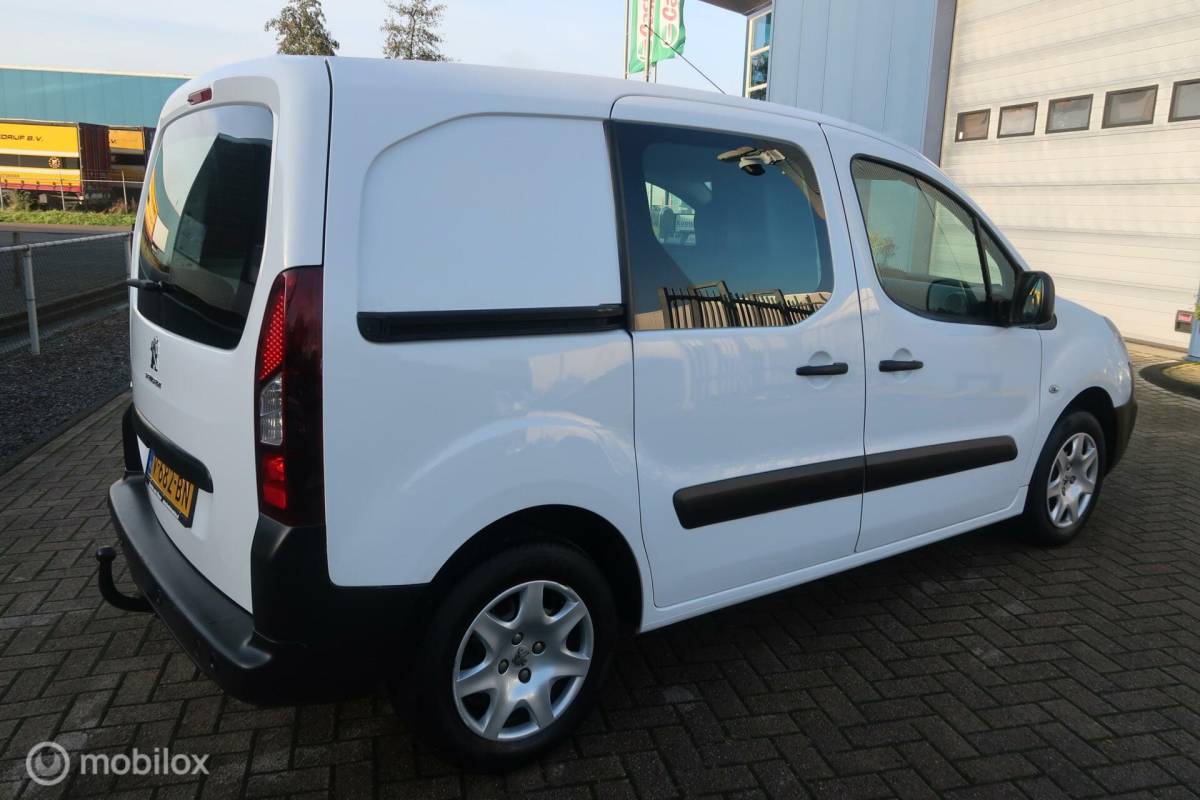 Peugeot Partner Peugeot Partner bestel1.6 BlueHDi XT S&S AUTOMAAT.TREKHAAK