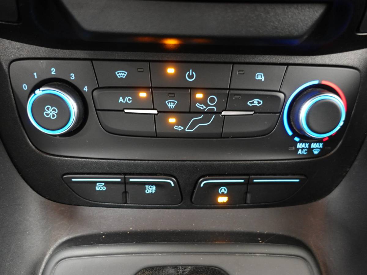 Ford Transit Connect Ford Transit Connect 1.5 EcoBlue L2 Trend Aut. Navi Airco PDC A Cruise Control 3Zits Camera DAB+