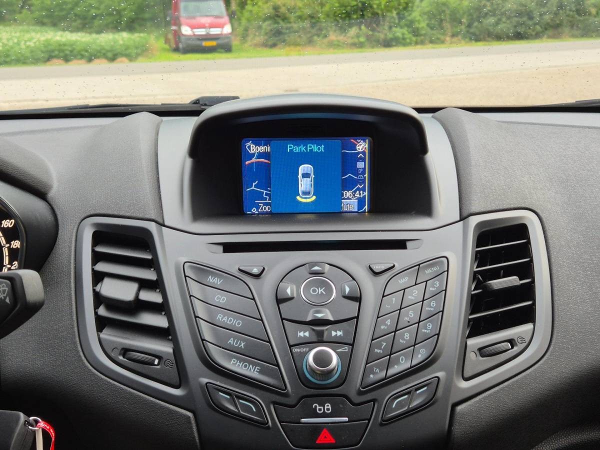 Ford Fiesta Ford Fiesta 1.0 EcoBoost ST Line 101PK 5drs clima, cruise, navi, lmv, bluetooth