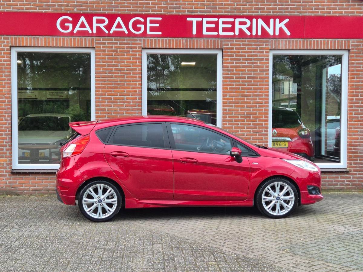 Ford Fiesta Ford Fiesta 1.0 EcoBoost ST Line 101PK 5drs clima, cruise, navi, lmv, bluetooth