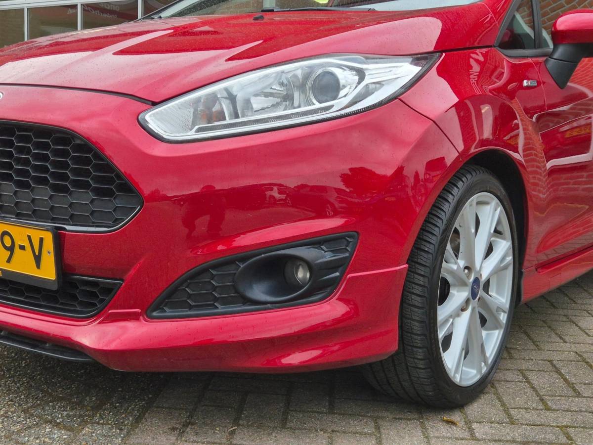 Ford Fiesta Ford Fiesta 1.0 EcoBoost ST Line 101PK 5drs clima, cruise, navi, lmv, bluetooth