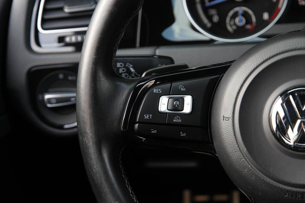 Volkswagen Golf Volkswagen Golf 2.0 R 4Motion |Milltek|Carplay | Leder| ACC