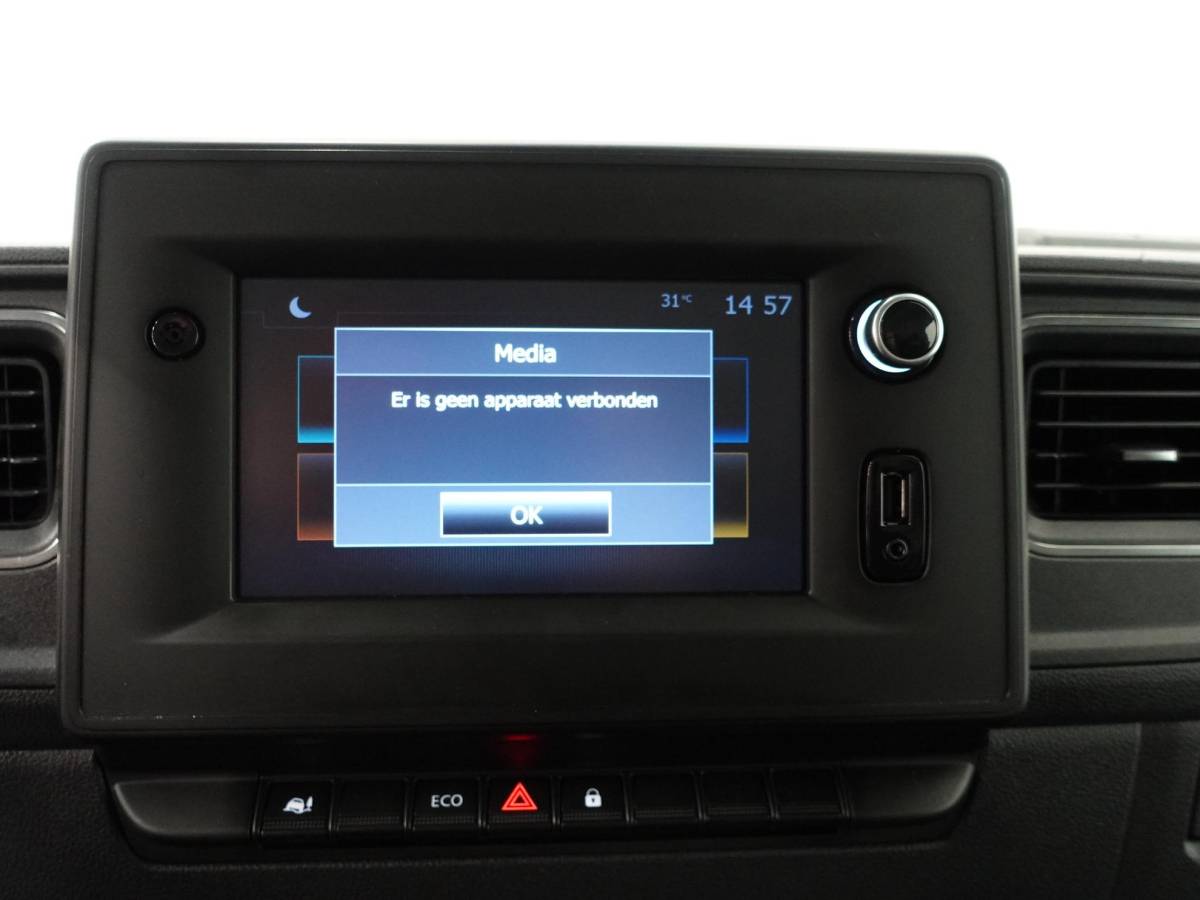 Renault Master Renault Master T35 2.3 dCi 180PK L2H2 Energy Airco Cruise Control Camera Navi PDC V+A Trekhaak 270° Deuren