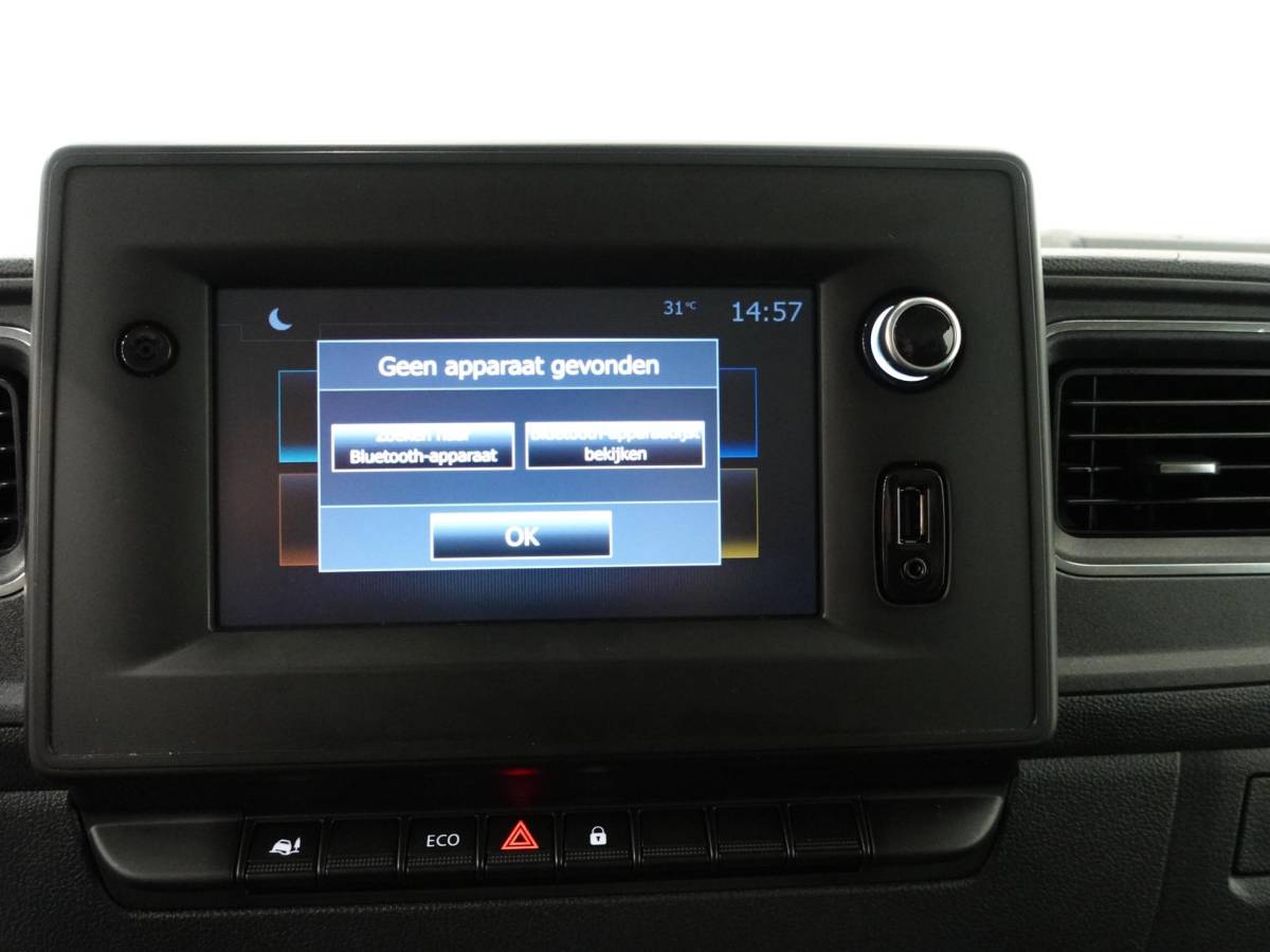 Renault Master Renault Master T35 2.3 dCi 180PK L2H2 Energy Airco Cruise Control Camera Navi PDC V+A Trekhaak 270° Deuren