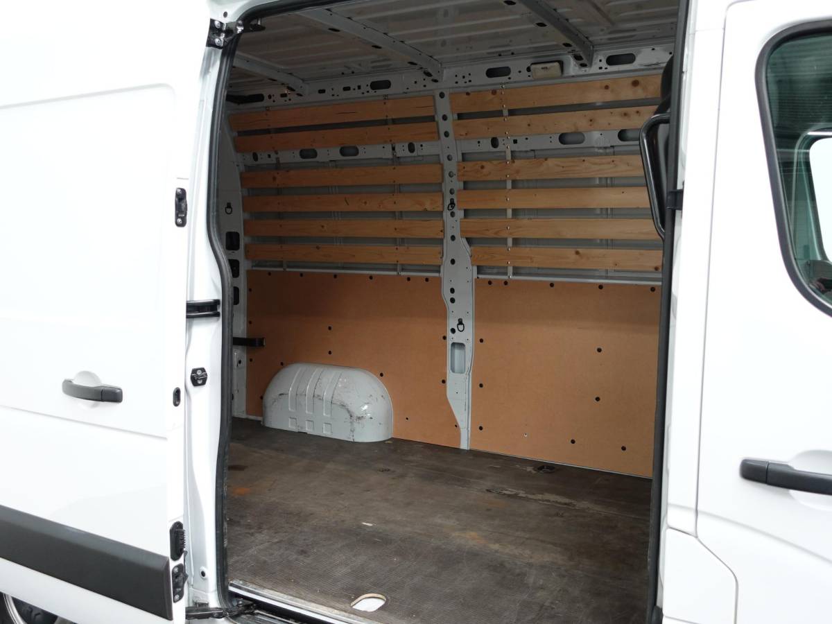 Renault Master Renault Master T35 2.3 dCi 180PK L2H2 Energy Airco Cruise Control Camera Navi PDC V+A Trekhaak 270° Deuren