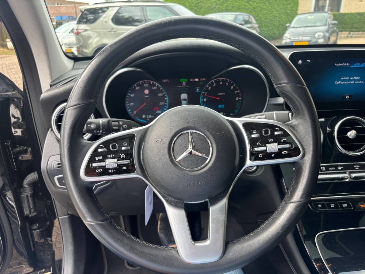 Mercedes-Benz GLC Mercedes-Benz GLC-klasse 300e 4MATIC Trekhaak,Pano,Camera,