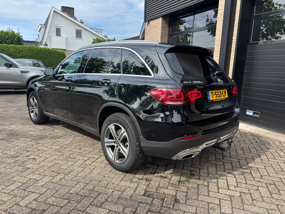Mercedes-Benz GLC Mercedes-Benz GLC-klasse 300e 4MATIC Trekhaak,Pano,Camera,