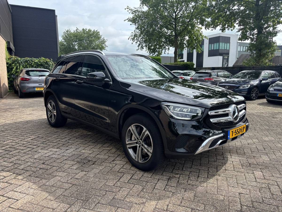 Mercedes-Benz GLC Mercedes-Benz GLC-klasse 300e 4MATIC Trekhaak,Pano,Camera,