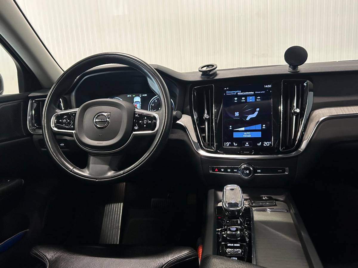 Volvo S60 Volvo S60 2.0 B3 Inscription | NAP | PANO | HUD | HARMAN KARDON | 360 CAMERA