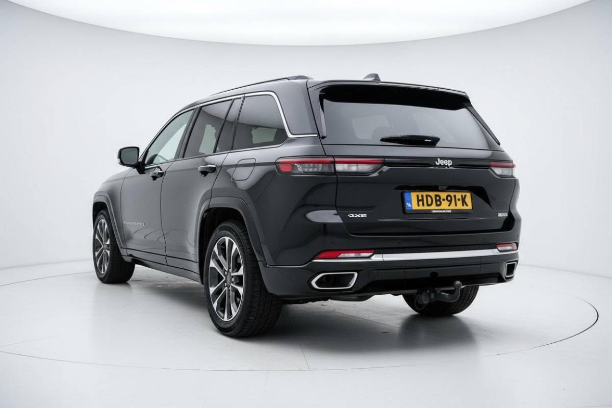 Jeep Grand Cherokee Jeep Grand Cherokee 2.0 Hybride | Overland | Full Option | Panodak | Luchtvering | Trekhaak | Mcintosh | 21 inch |