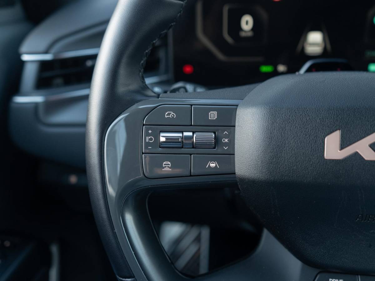 Kia EV9 Kia EV9 Launch Edition GT-Line AWD 99.8 kWh | Speciale kleur | 7-Pers. | 21″ | Head-Up | Stoel-/Stuurverwarming | Premium Audio | Schuif-/kanteldak | Adapt. Cruise | Matte blauw