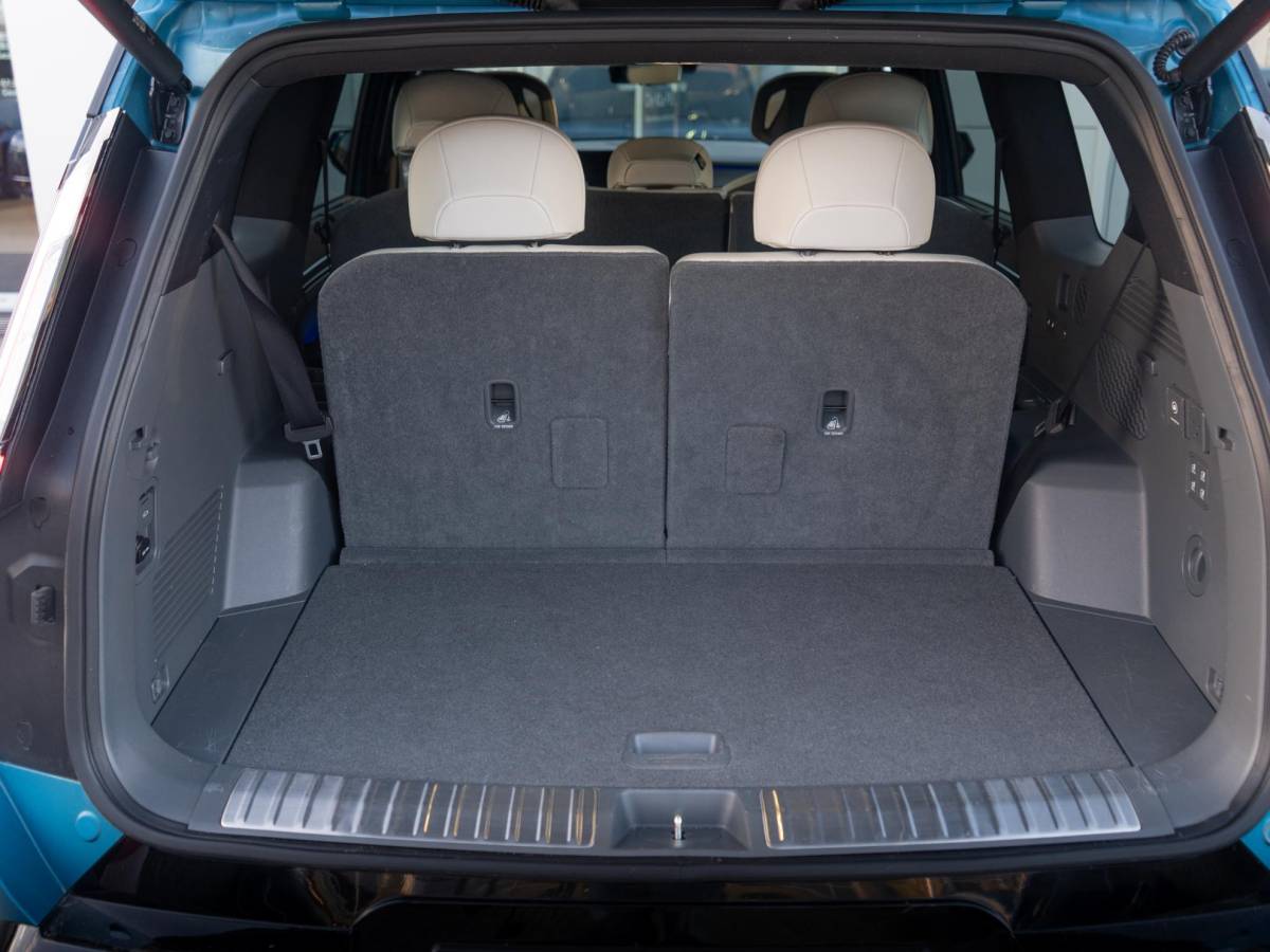 Kia EV9 Kia EV9 Launch Edition GT-Line AWD 99.8 kWh | Speciale kleur | 7-Pers. | 21″ | Head-Up | Stoel-/Stuurverwarming | Premium Audio | Schuif-/kanteldak | Adapt. Cruise | Matte blauw