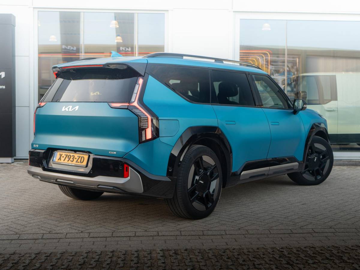 Kia EV9 Kia EV9 Launch Edition GT-Line AWD 99.8 kWh | Speciale kleur | 7-Pers. | 21″ | Head-Up | Stoel-/Stuurverwarming | Premium Audio | Schuif-/kanteldak | Adapt. Cruise | Matte blauw