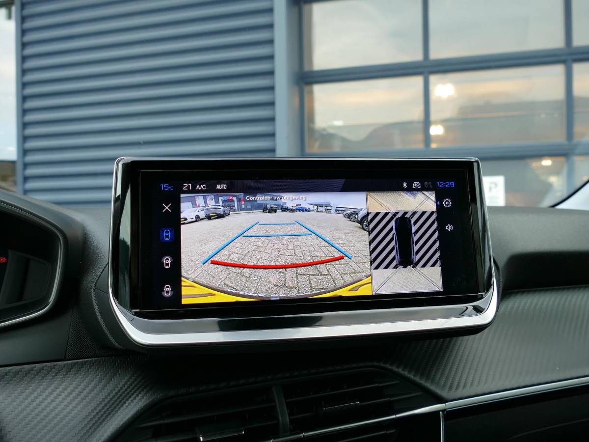 Peugeot 208 Peugeot 208 1.2 Hybrid 110 e-DCS6 Allure | 360° Camera | Navigatie | Climate Control | Full LED | 16” LM Velgen | Apple Carplay/Android Auto